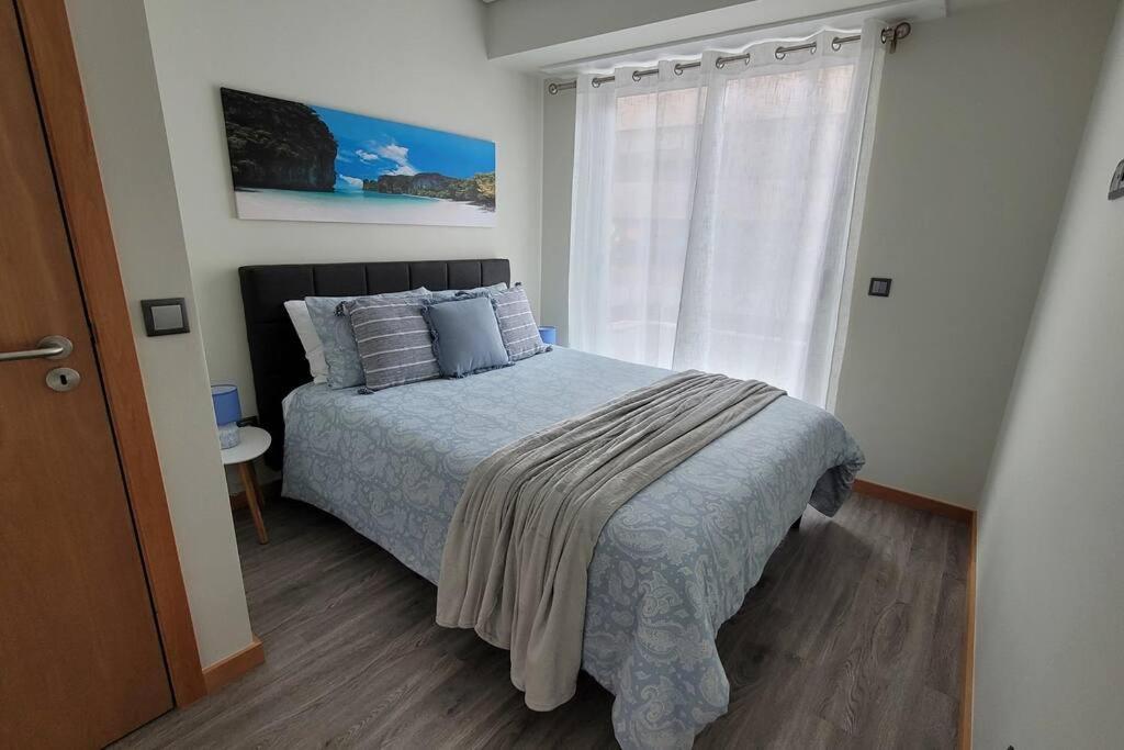 Ao Lado Da Estacao Do Metro! Apartment บีลาโนวาเดกายา ภายนอก รูปภาพ